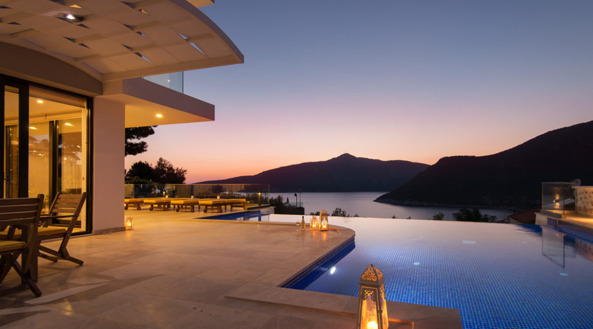Ozma sun terrace, infinity pool and sea views
