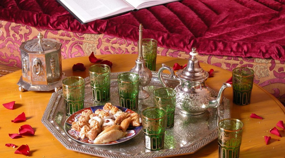 Fresh mint tea and Moroccan pastries at Riad Kniza