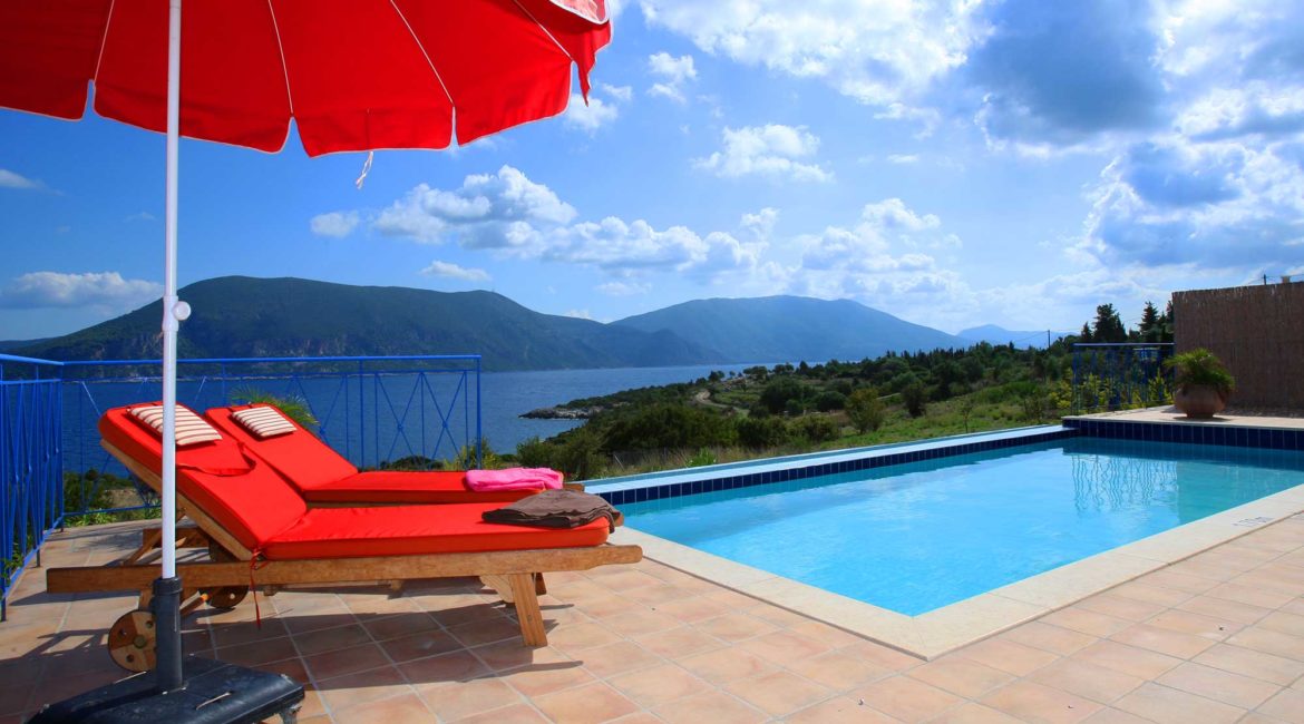 Villa Dolicha pool and sea views