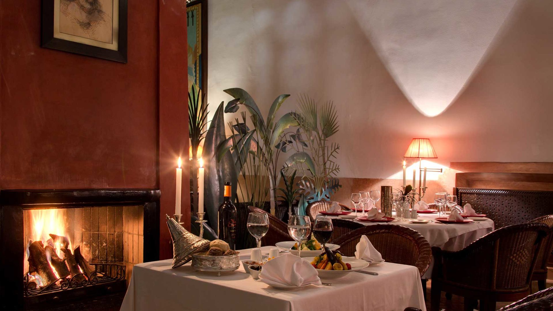 The indoor restaurant at Les Jardins de la Medina