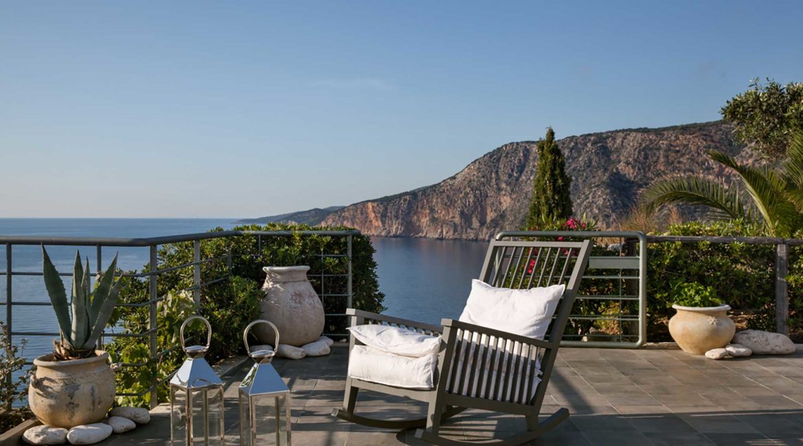 Villa Agapi Braunis Horio terrace and sea views