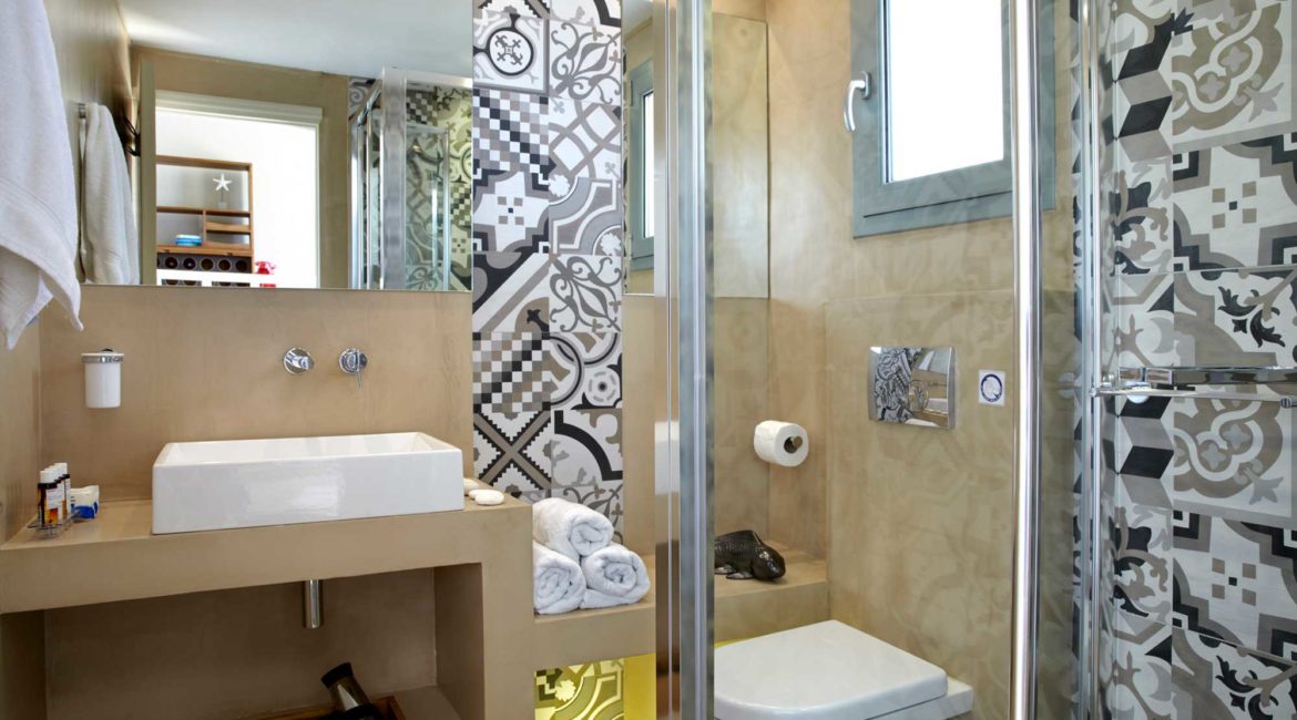 Villa Elea Braunis Horio shower room