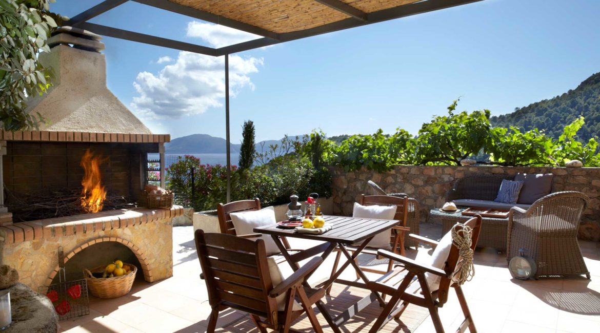 Villa Elea Braunis Horio shaded sun terrace