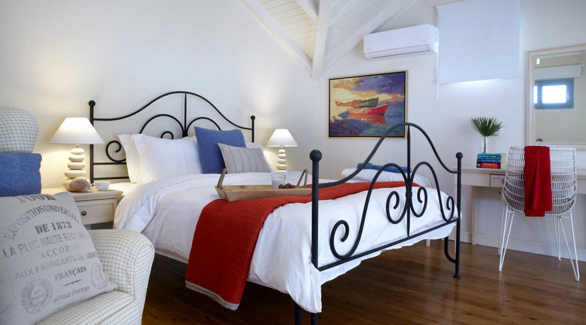 Villa Elea Braunis Horio double bedroom