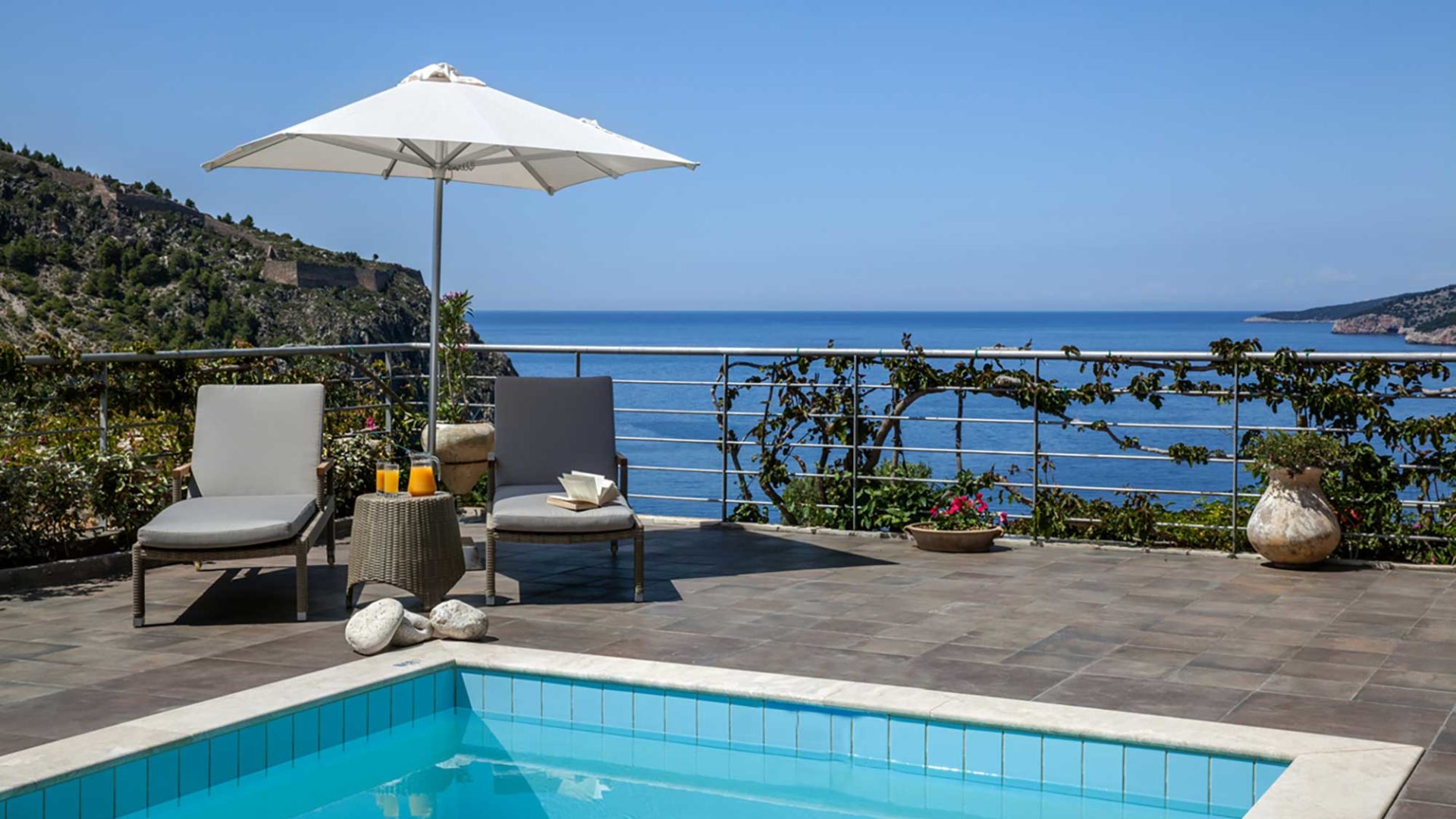 Villa Glaroni Braunis Horio  pool and sea views