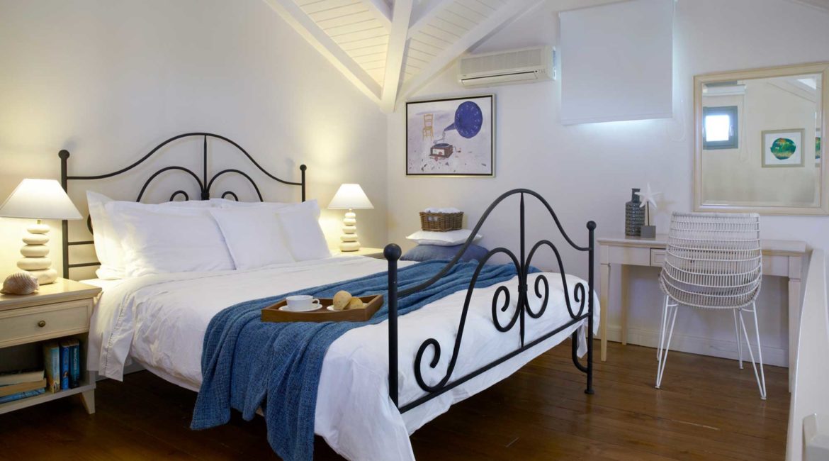 Villa Thea Braunis Horio double bedroom