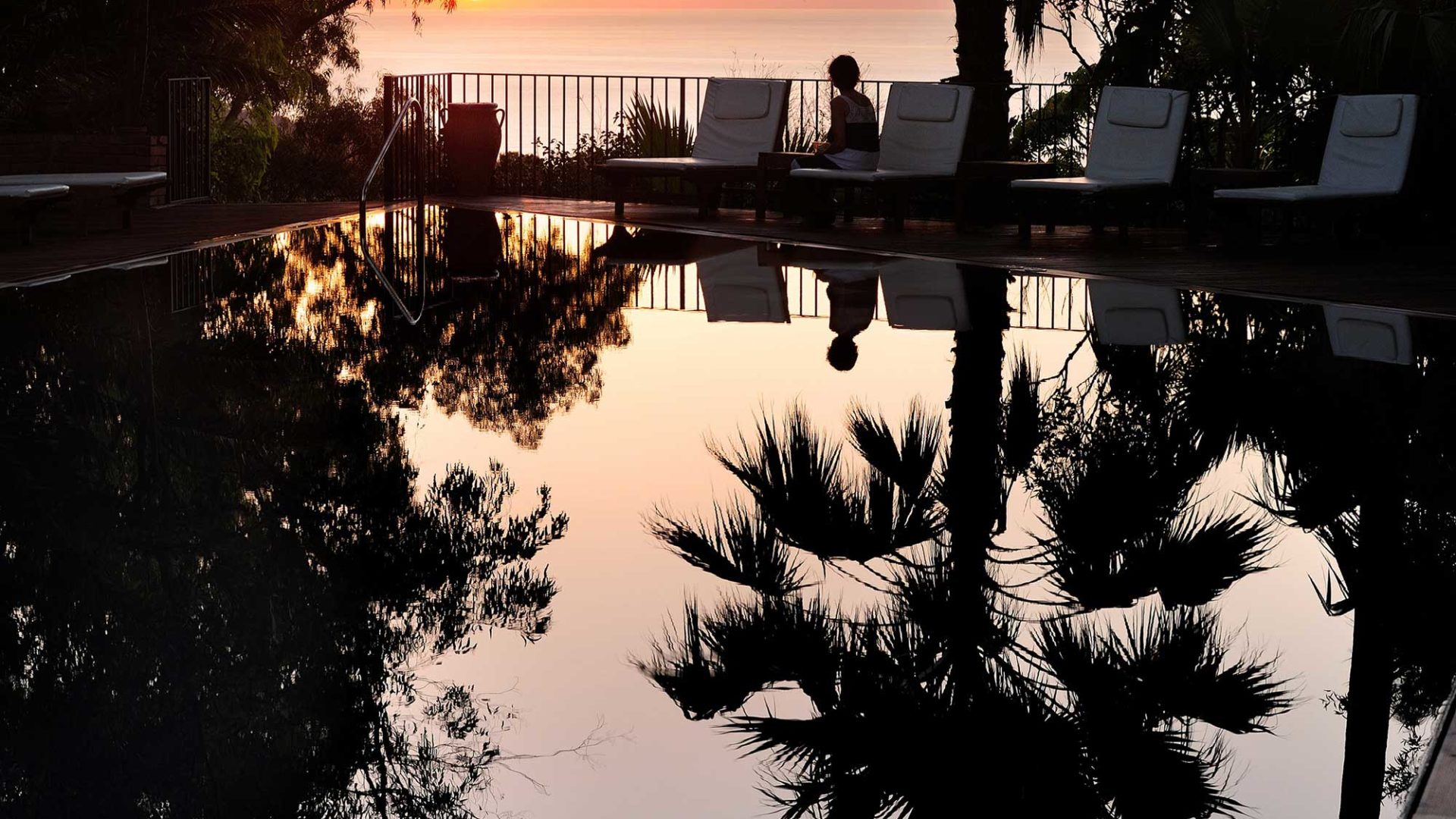 Pool with sea views at Alberi del Paradiso