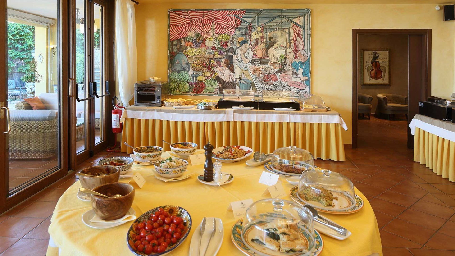 Villa Angela breakfast room