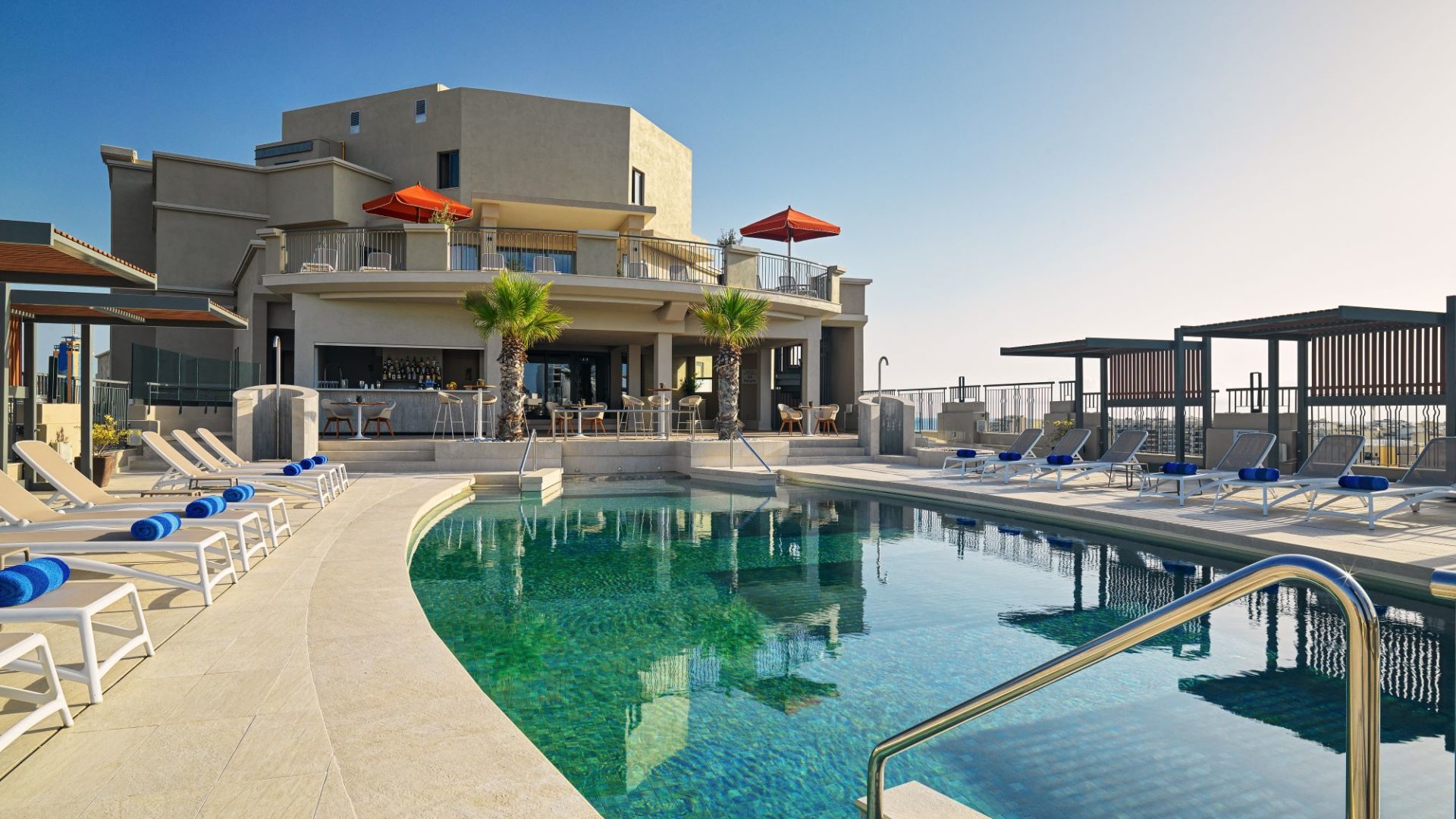 Marriott Malta pool and sundeck