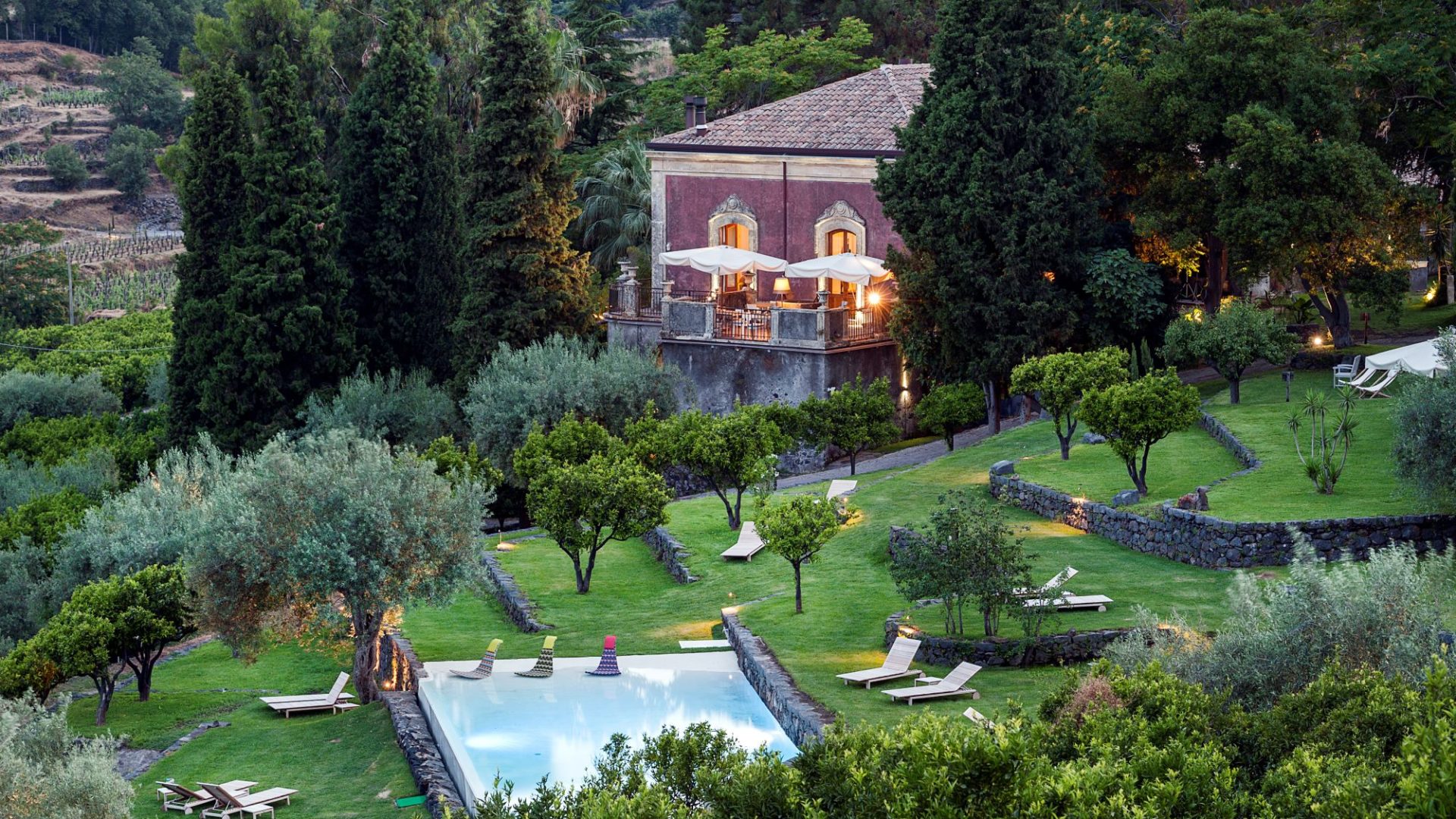 Monici Della Terra Nere Main Building with pool