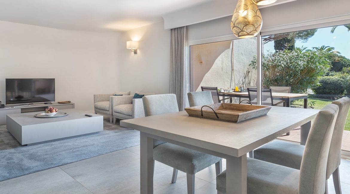 Vilalara Thalassa Resort 2 Bedroom Apartment Lounge