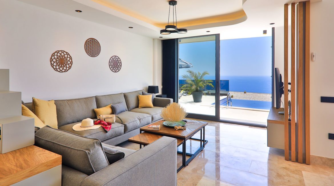 Villa Eos lounge with pool and sea views