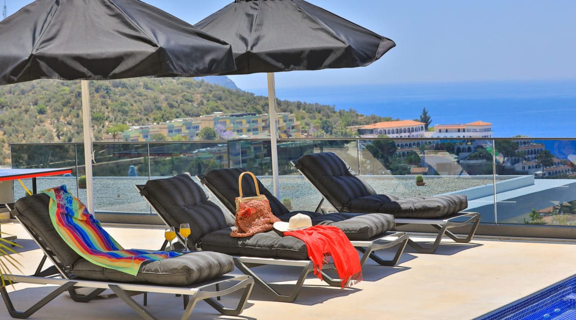 Villa Nymphe high quality sunbeds and parasols