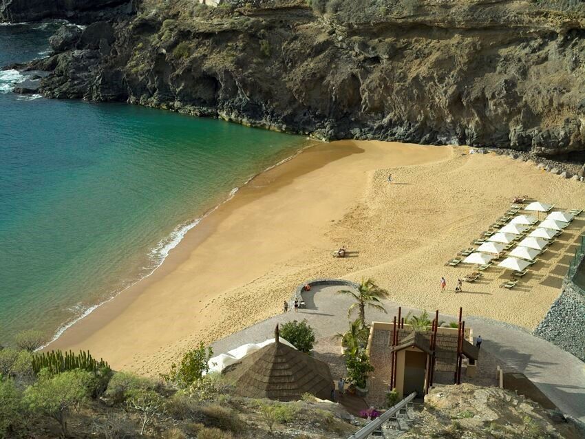 La Terrazas De Abama Suites own Private Beach