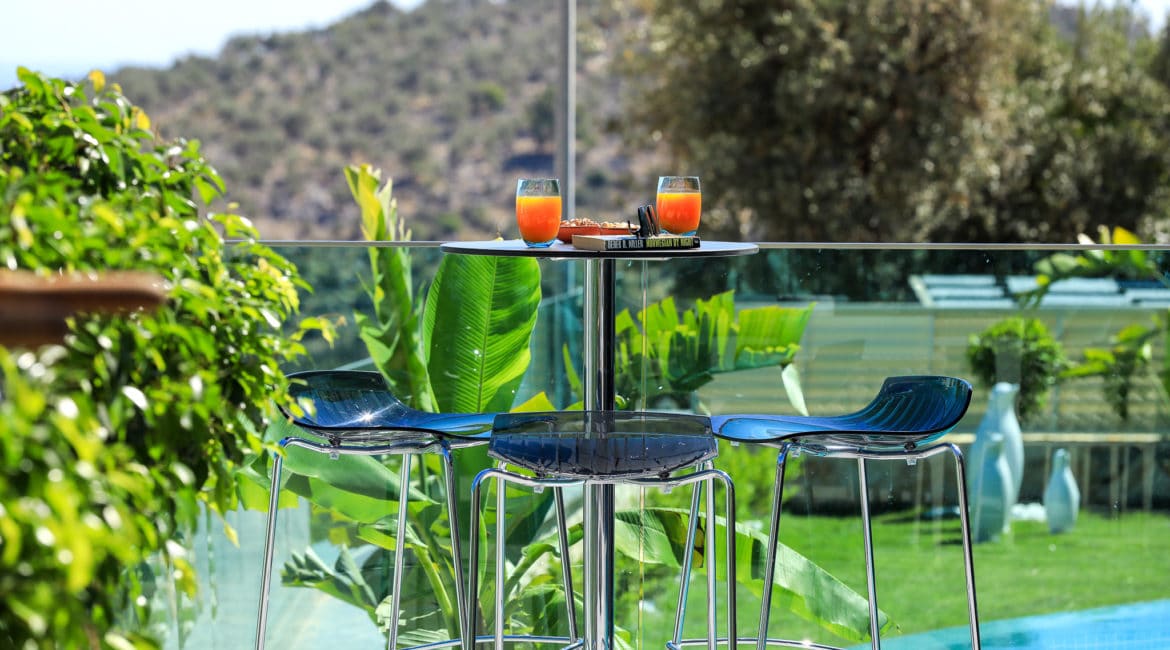 Villa Sandie elegant outdoor furniture