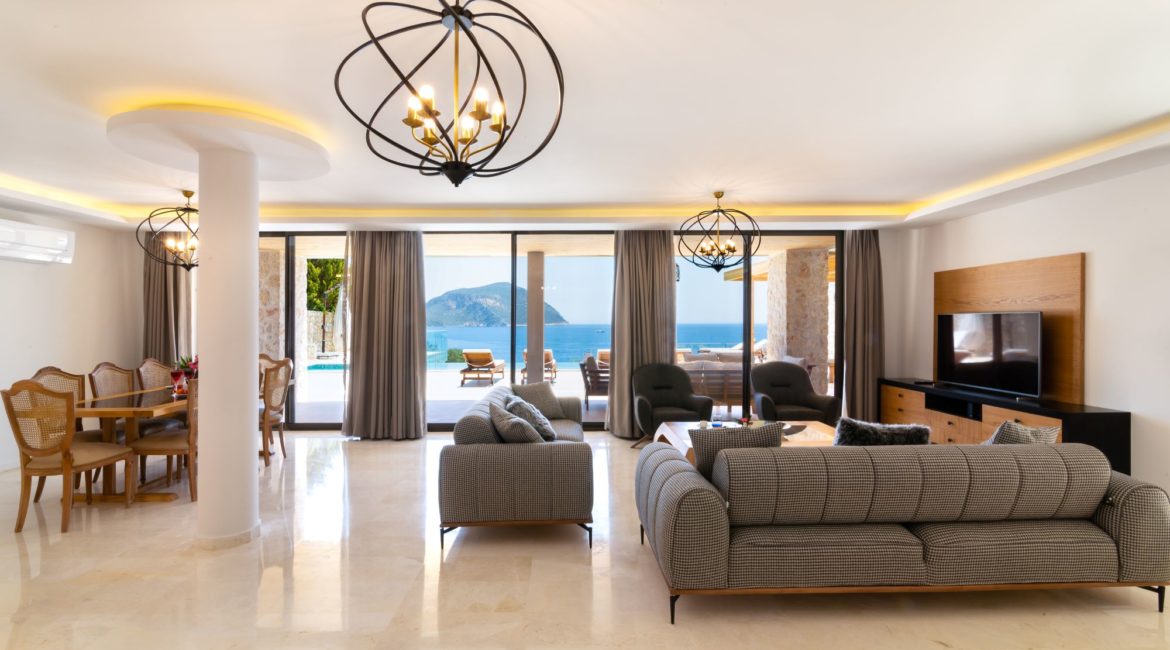 Su Kenari Four Bedroom living room with sea views
