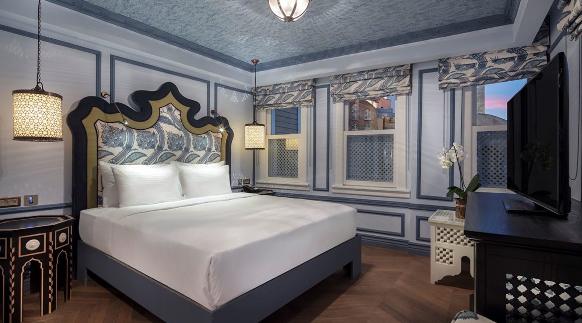 Hagia Sofia Mansions King Superior Room Bedroom