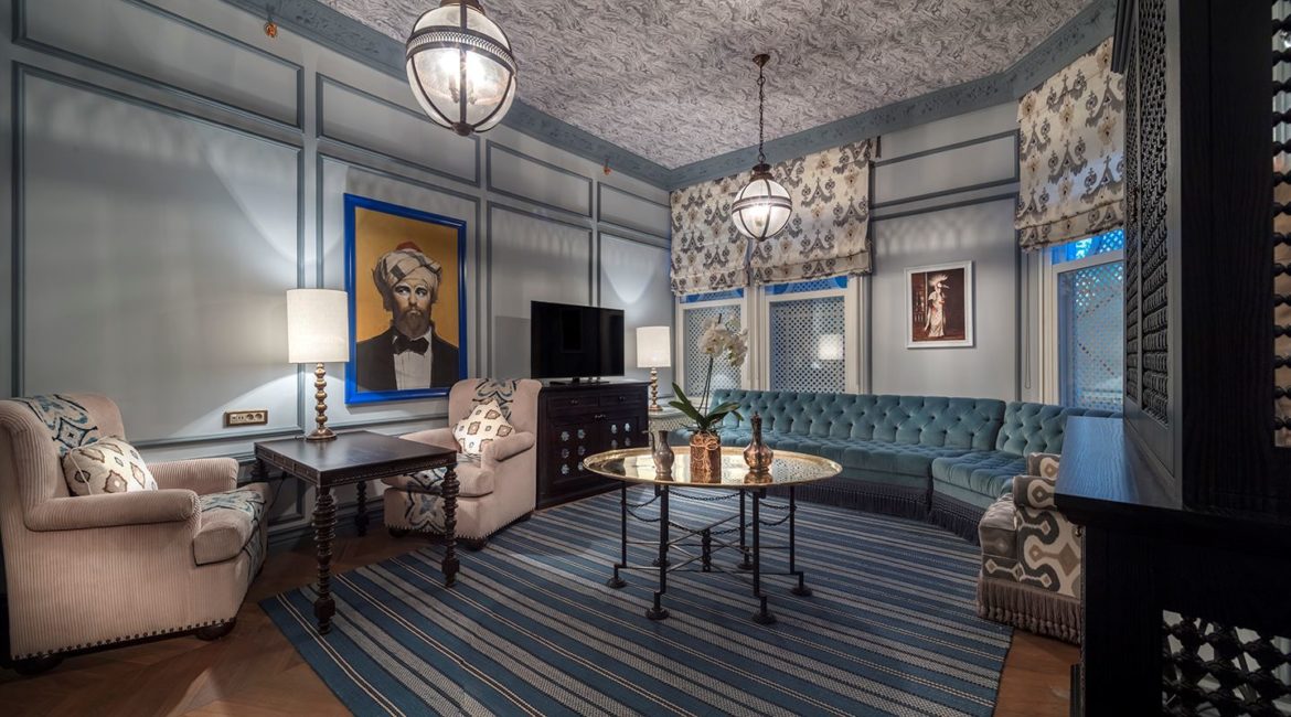Hagia Sofia Mansions Suite Living room
