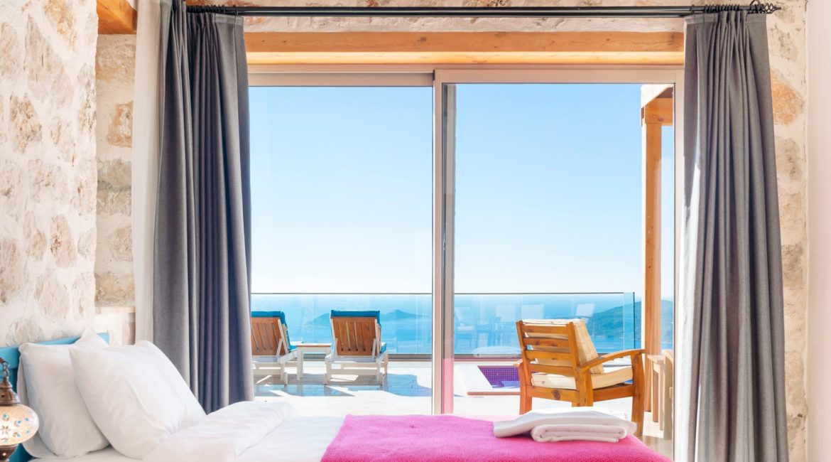 Sedir Ev twin bedroom terrace and sea view