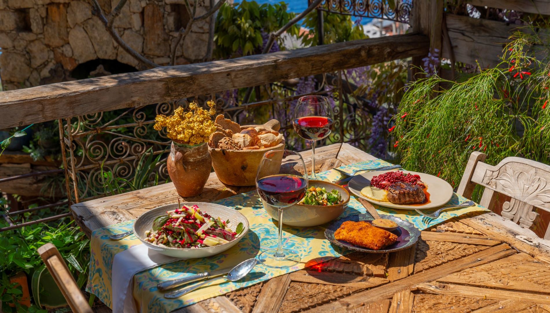 Fidanka dining in the garden