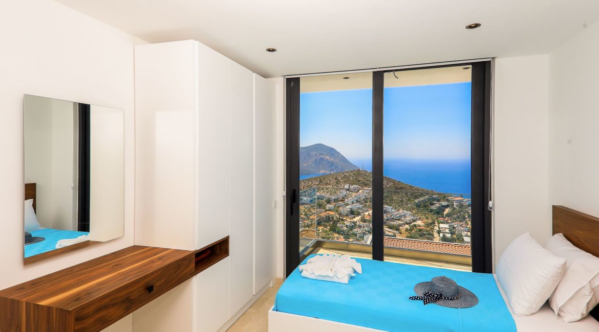 Villa Loop Twin Bedroom with Sea View