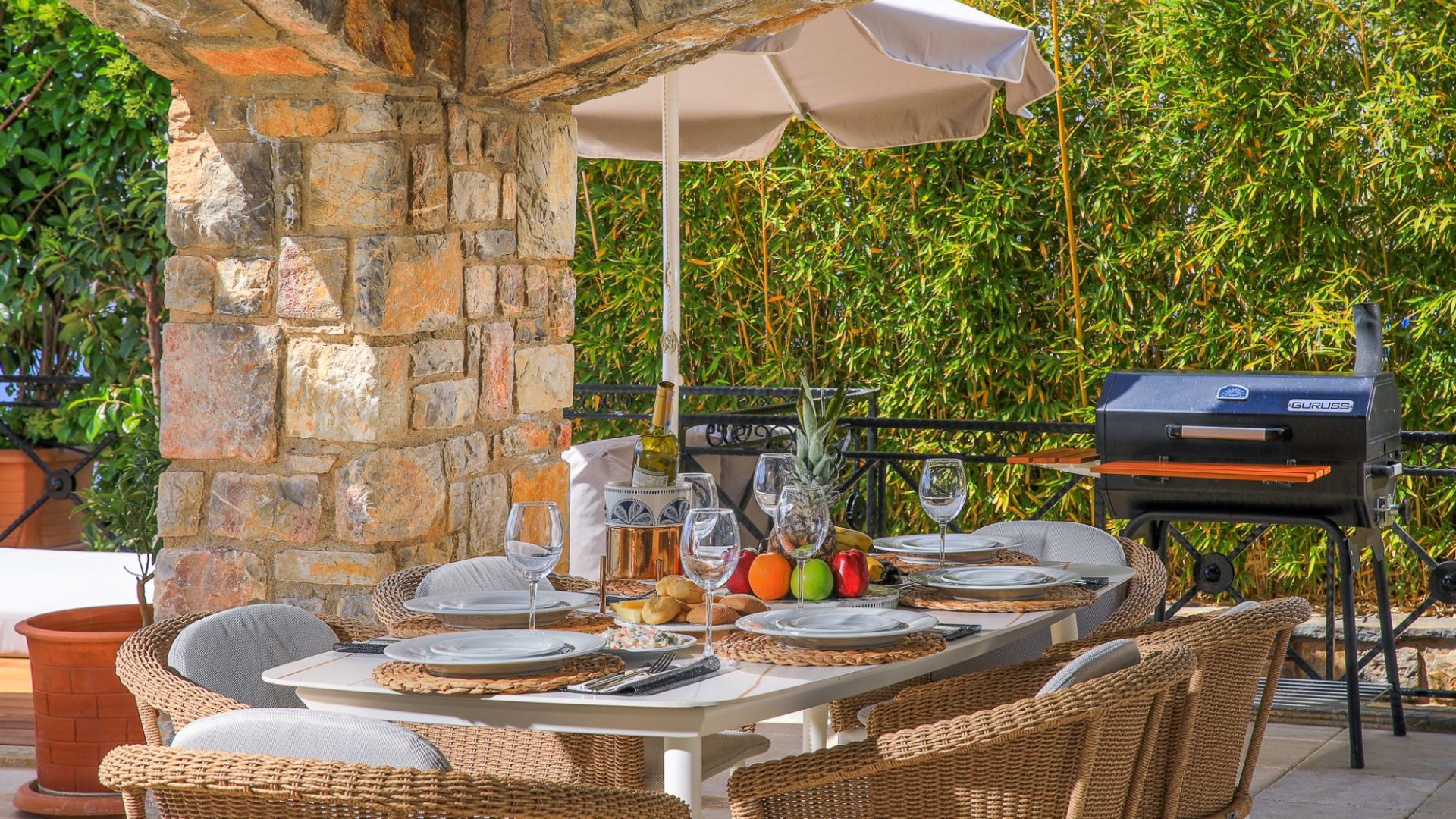 Villa Porto Alfresco Dining Terrace