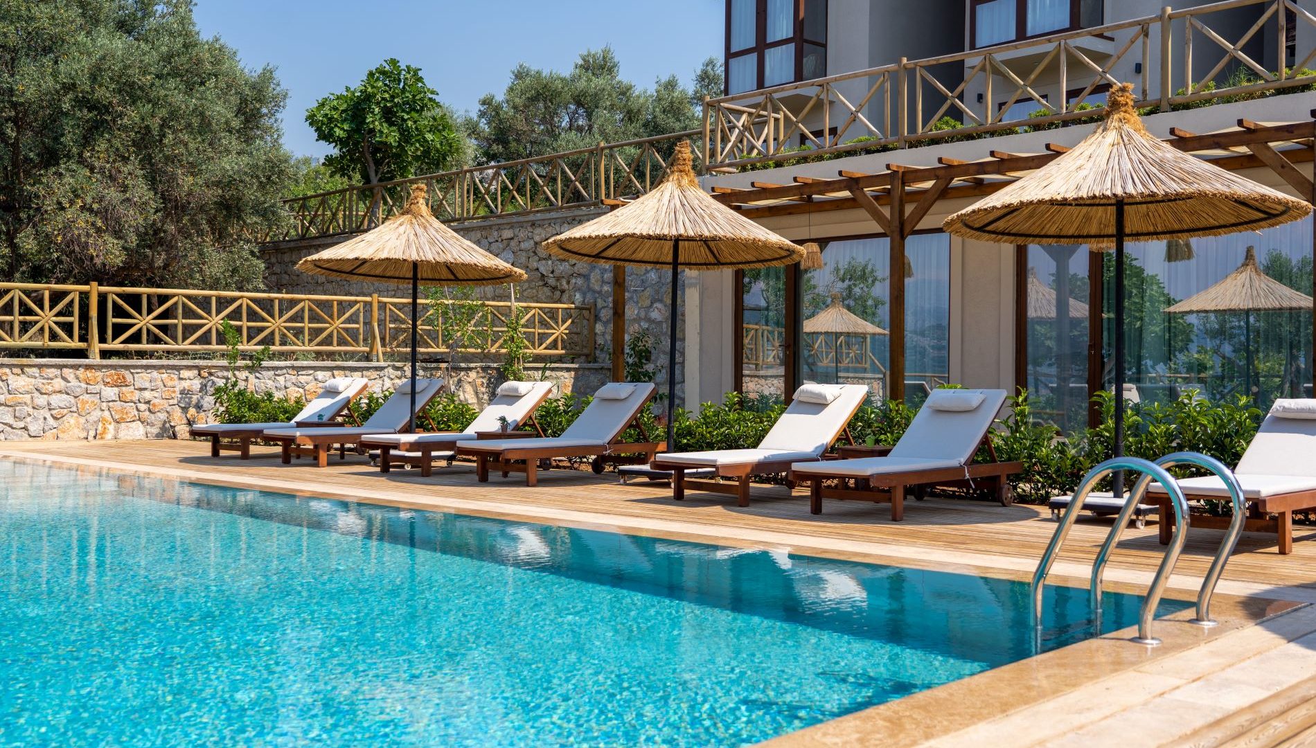 Boho Garden Hotel and Swimming Pool