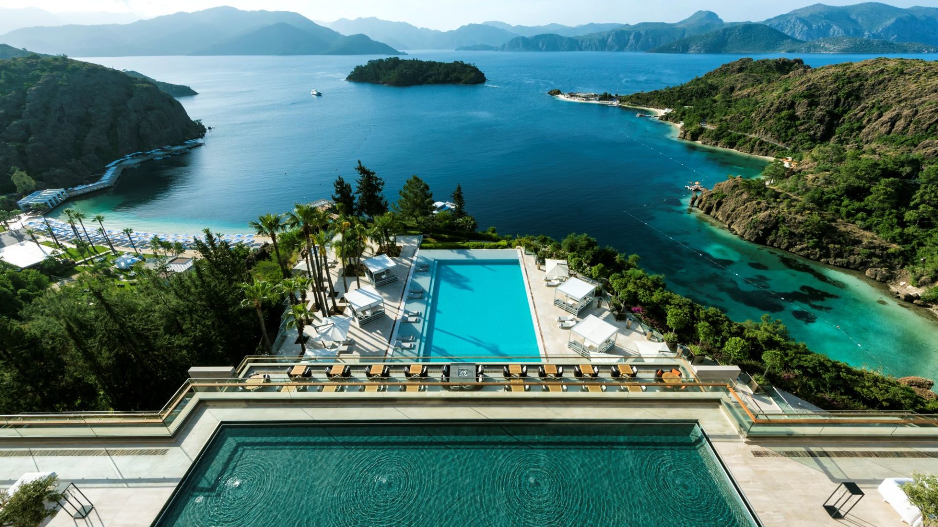 Panoramic view over the bay and pool