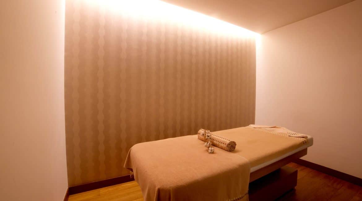 Innova Sultan Massage Treatment Room