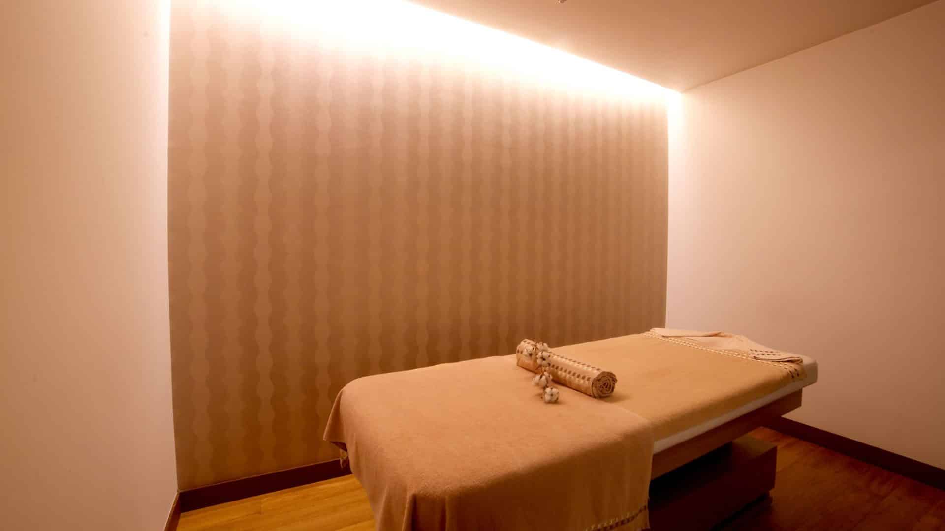 Innova Sultan Massage Treatment Room