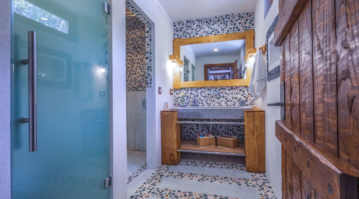 Gemile Ground Floor Bathroom