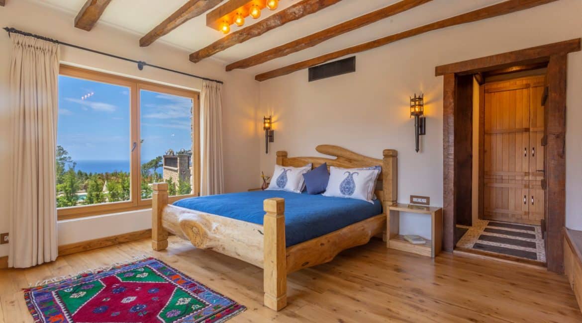 Gemile Master Double Bedroom 1 with sea views
