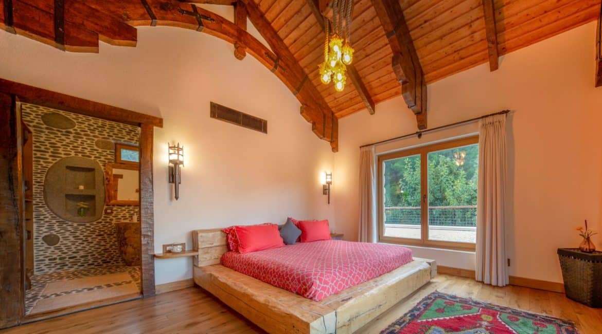 Gemile Master Double Bedroom 2 and fabulous high wooden ceilings