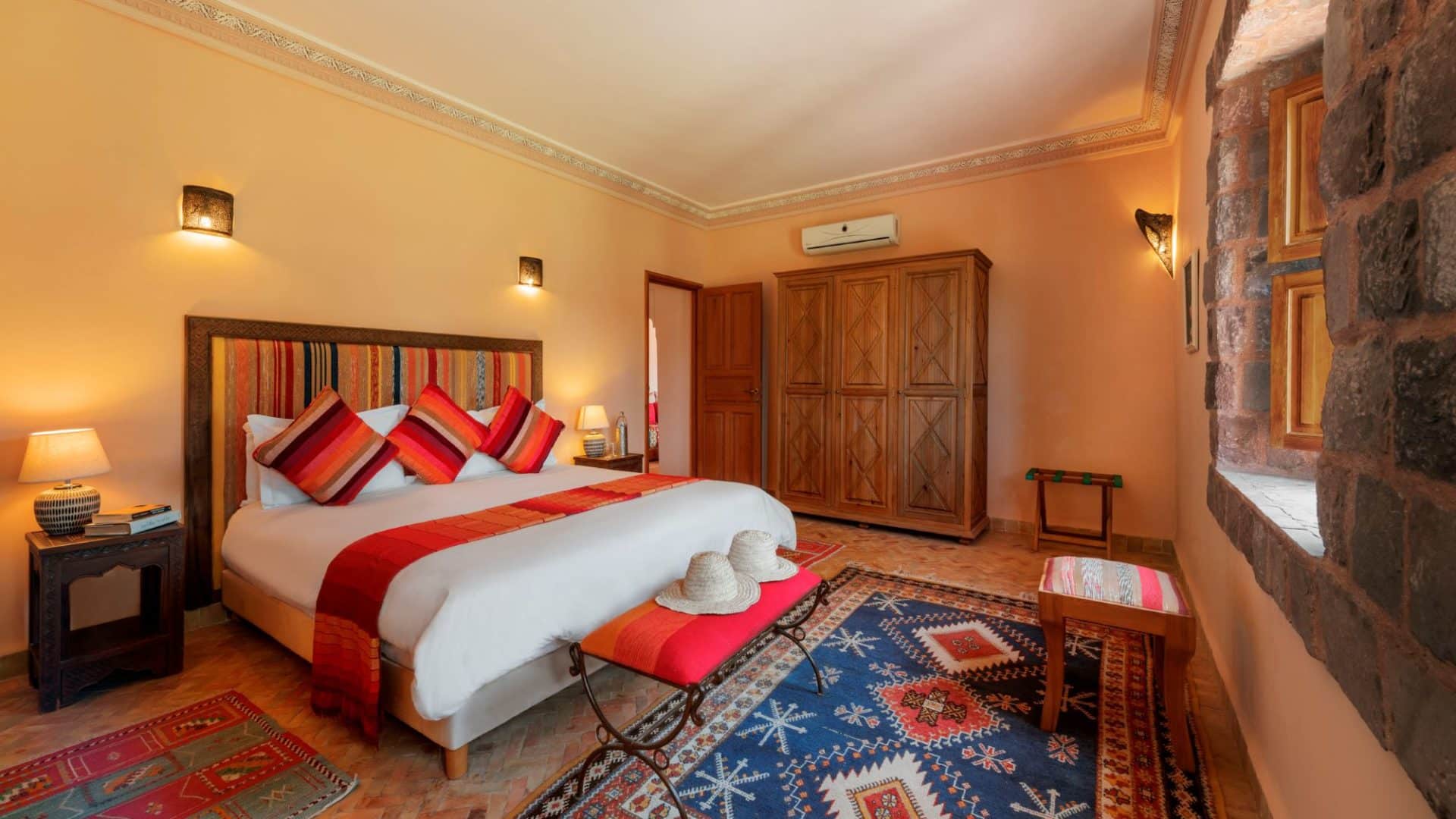 KASBAH ANGOUR ANGOUR DELUXE SUITE BEDROOM