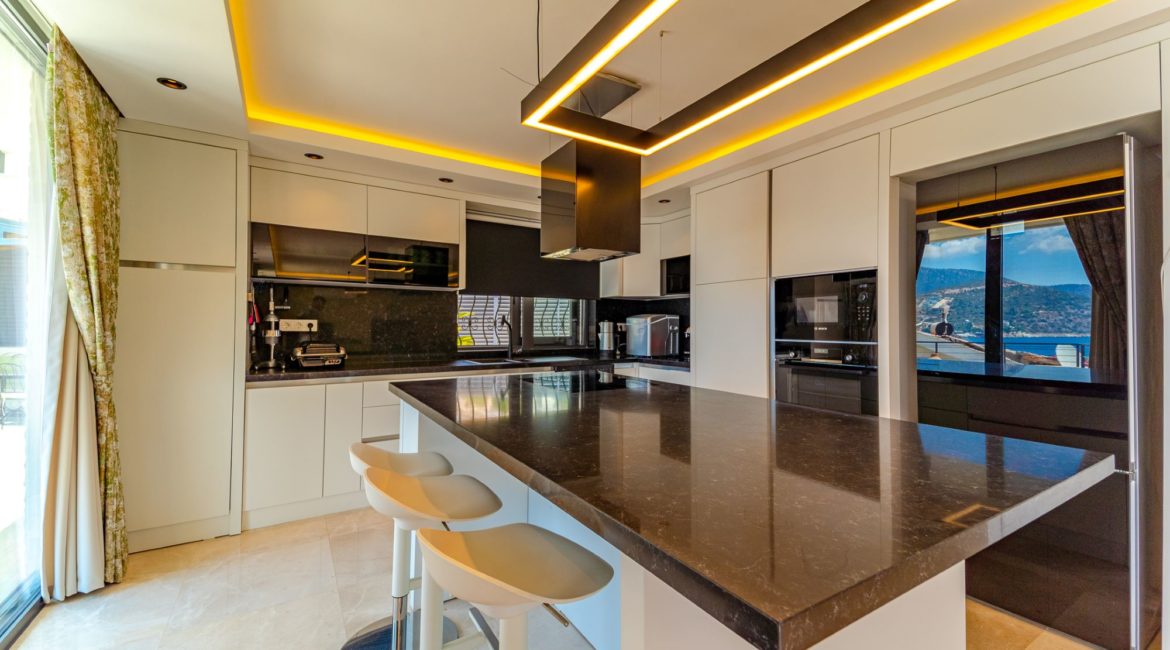 Villa Mavi Deniz bright white kitchen
