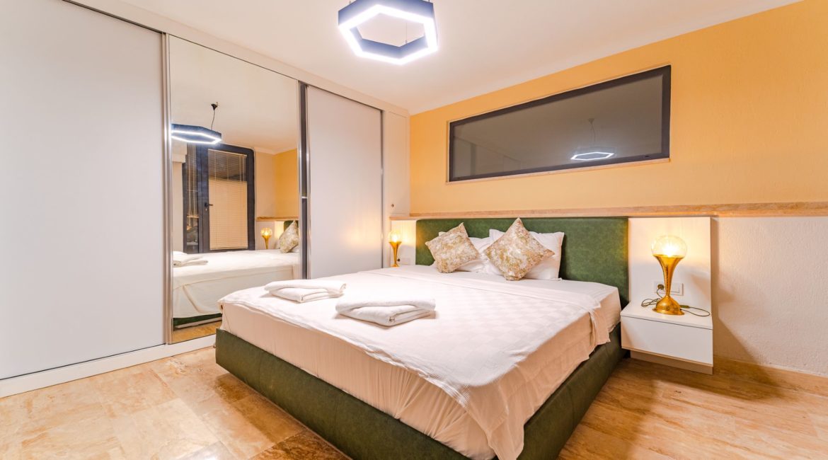 Villa Mavi Deniz master double bedroom1
