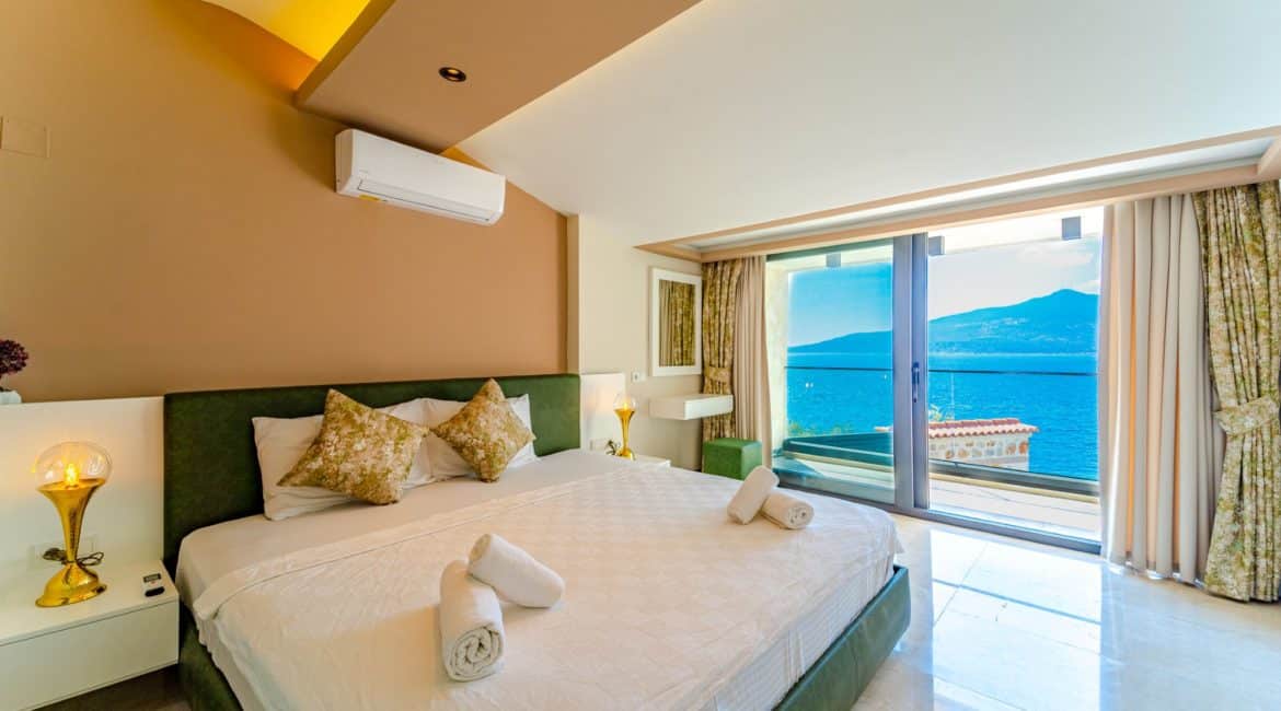 Villa Mavi Deniz second master double with sea views