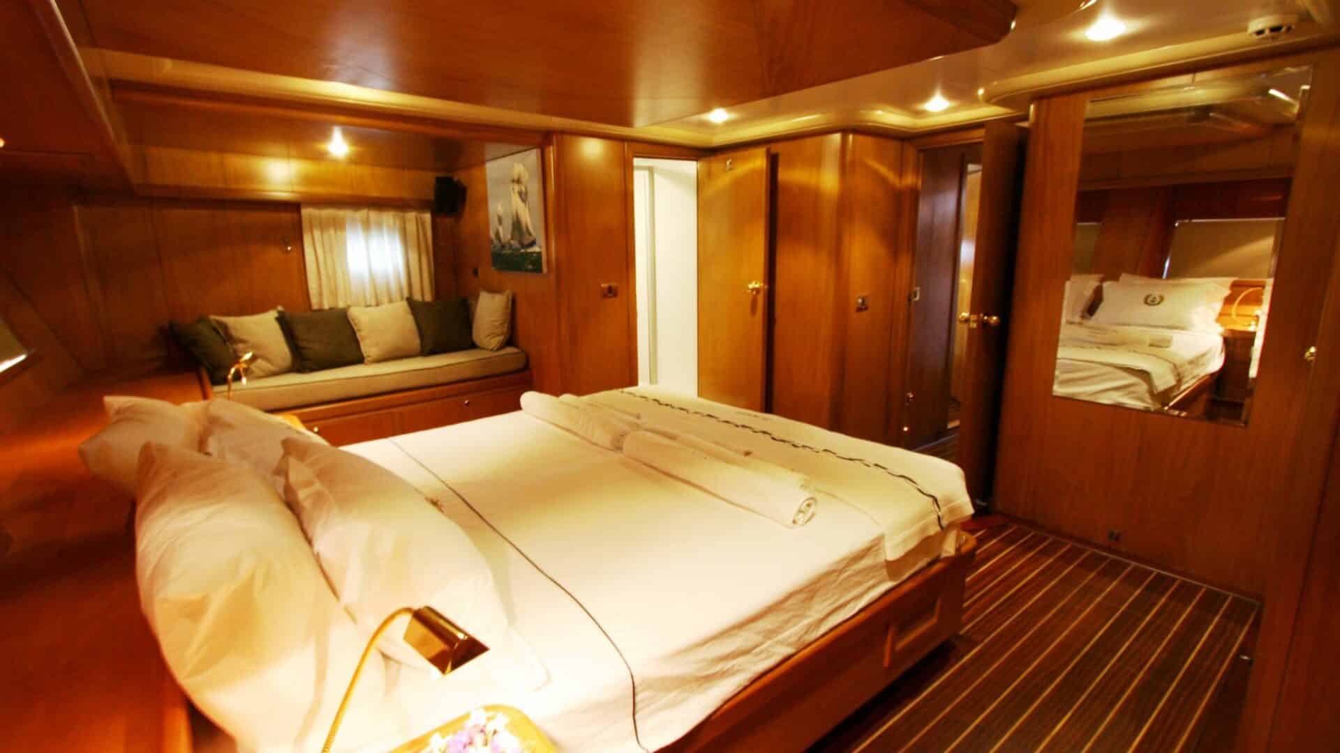 Mein Schatz- Aft Master Cabin (4)