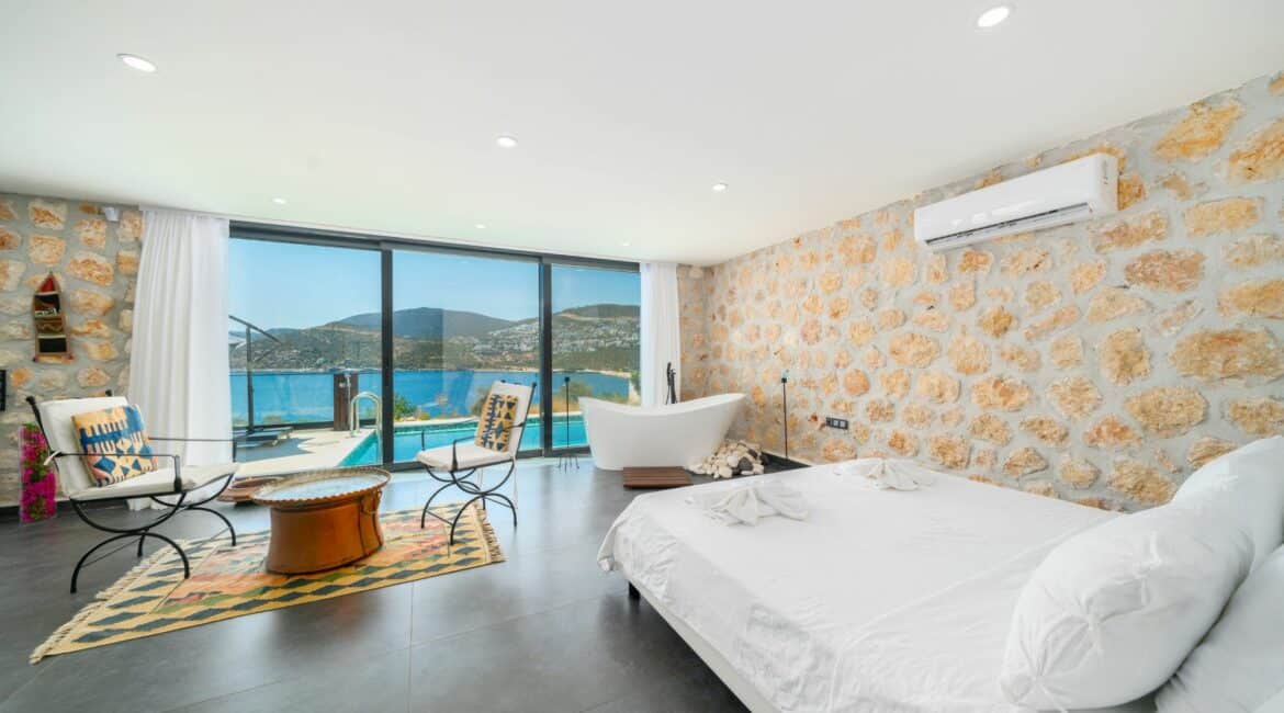 Villa Nana Master bedroom with freestanding bath