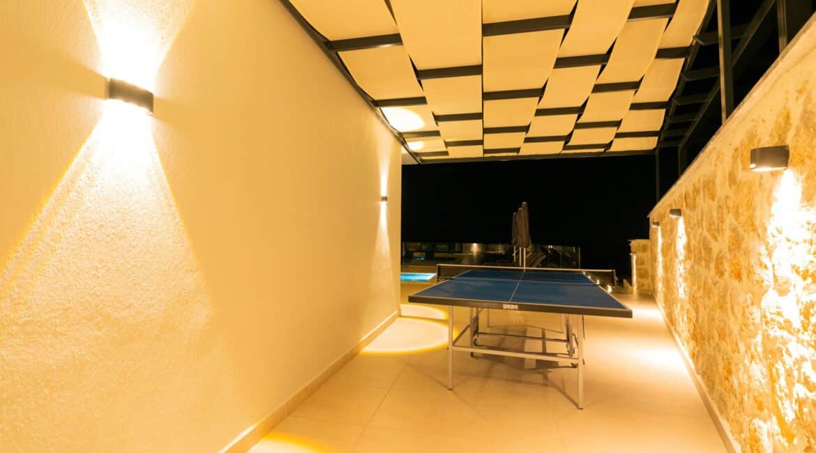 Villa Skyline table tennis