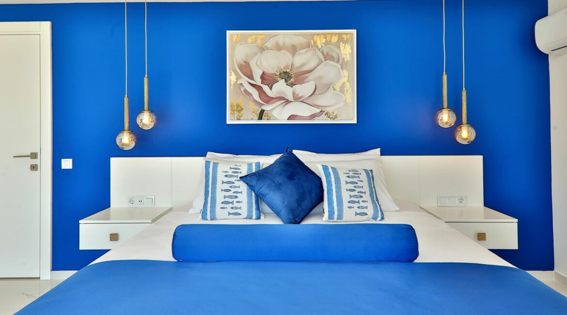 Villa Bella Mare bedroom 5 master double