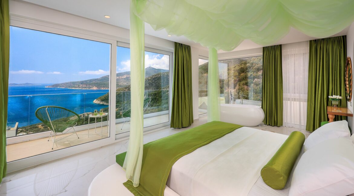 Villa Çalıkuşu bedroom 1 Master with sea views
