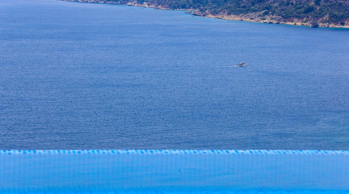 Villa Çalıkuşu stunning pool and sea views