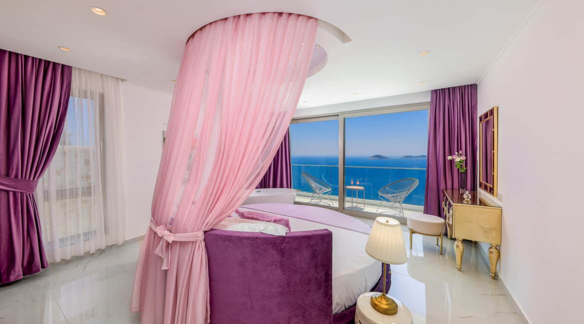 Villa Rosy Bedroom 3 double purple theme bed
