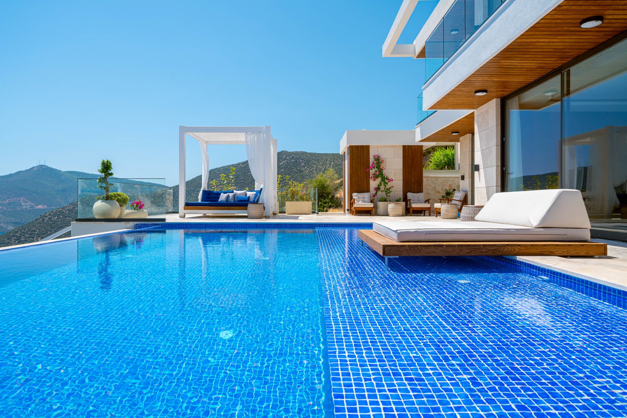 Villa Anatolia swimming pool and day beds