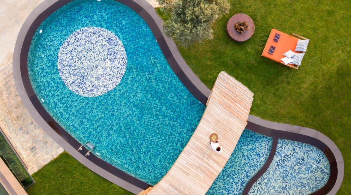 Lujo Hotel Accommodation Presidential Villa glorious pool