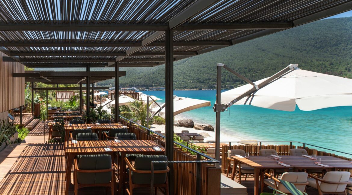 Lujo Hotel Gastronomy Gaia and stunning sea views
