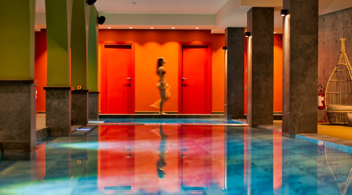 Minos Ambassador indoor pool