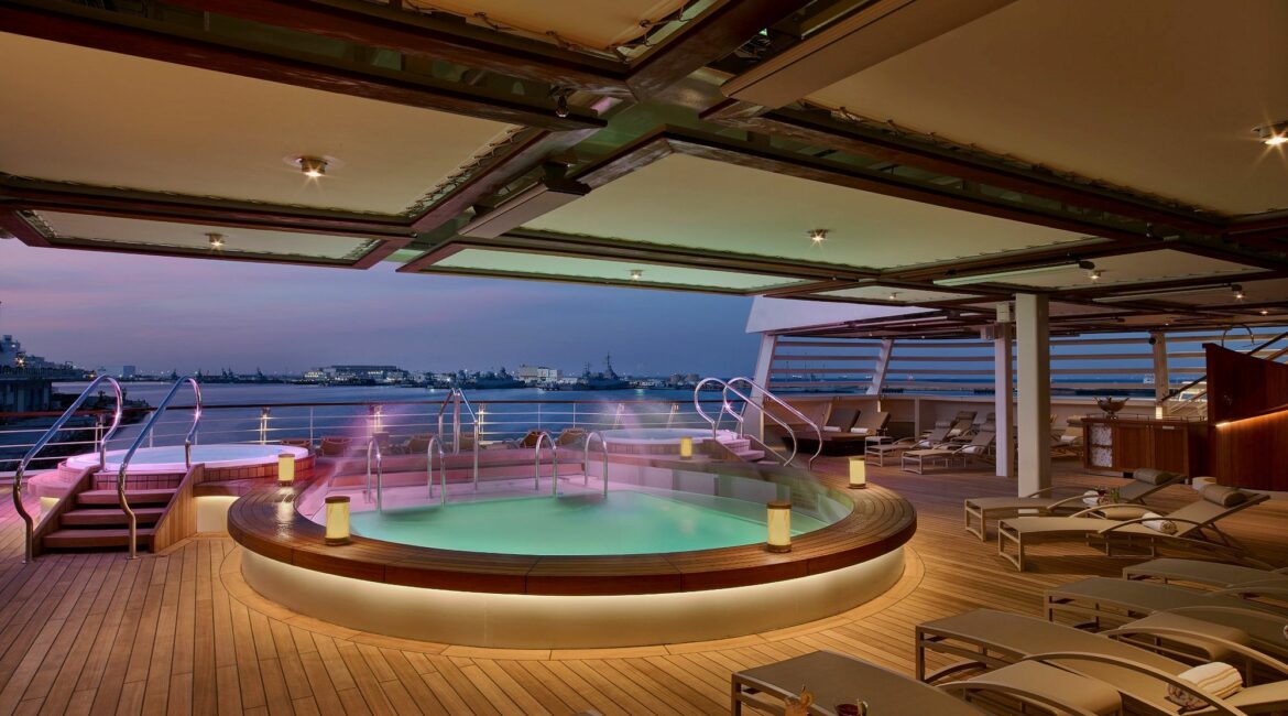 Seabourn Encore Aft Pool and Whirlpool