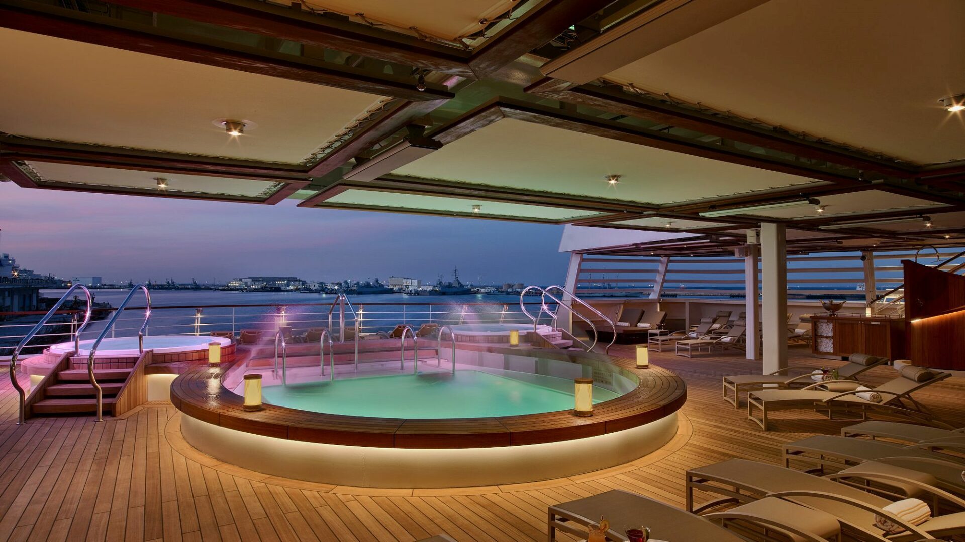 Seabourn Encore Aft Pool and Whirlpool